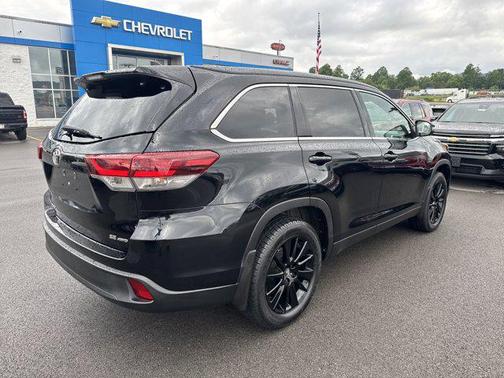 2019 Toyota Highlander SE