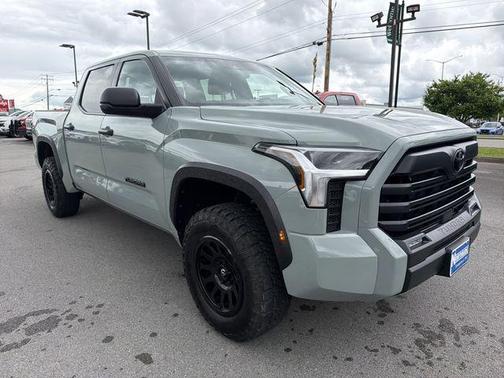 Lunar 2025 Toyota Tundra SR5