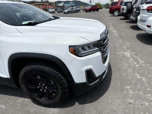 Summit White 2023 GMC Acadia AWD AT4