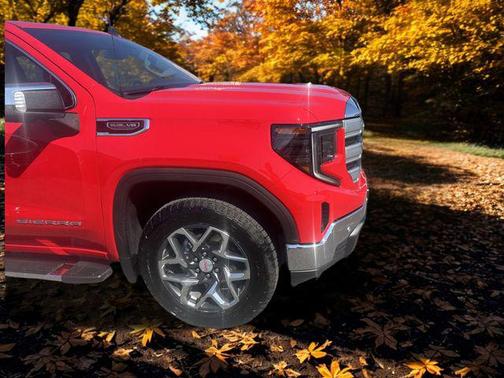 2025 GMC Sierra 1500 SLE
