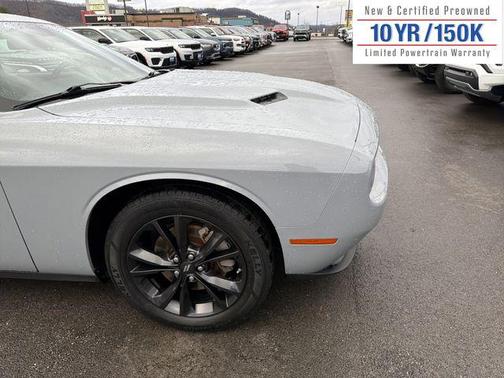 2022 Dodge Challenger SXT
