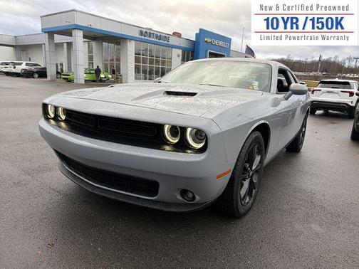 2022 Dodge Challenger SXT