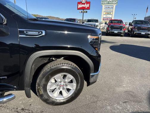 Onyx Black 2026 GMC Sierra 1500 SLE