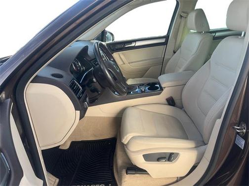 2014 Volkswagen Touareg TDI Sport
