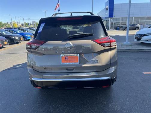 2025 Nissan Rogue Platinum