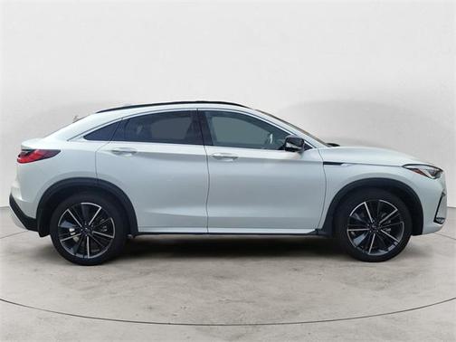 2025 INFINITI QX55 ESSENTIAL