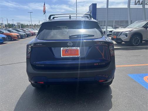 2025 Nissan Kicks SR