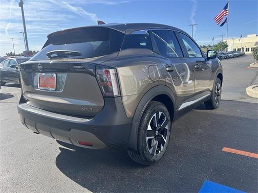 2025 Nissan Kicks SV