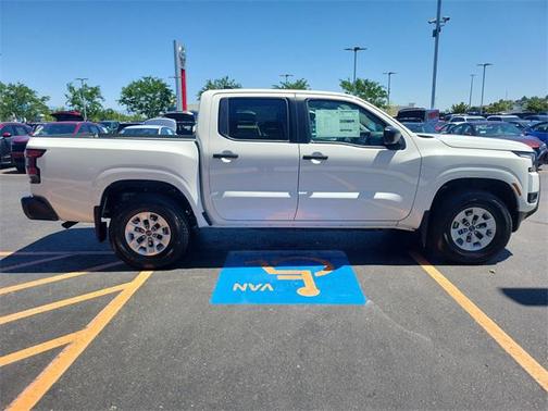 2025 Nissan Frontier S