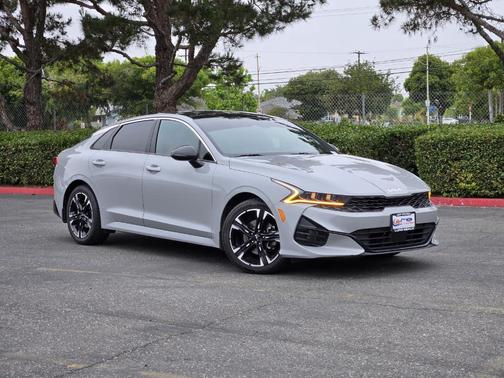 2022 Kia K5 GT-Line