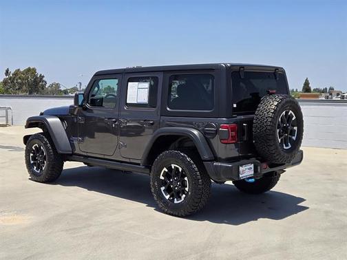 Granite Crystal Clearcoat Metallic 2025 Jeep Wrangler 4xe Rubicon