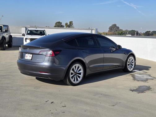 2021 Tesla Model 3 Long Range