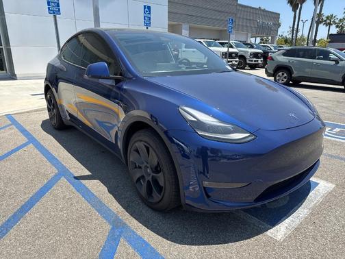 2023 Tesla Model Y Long Range