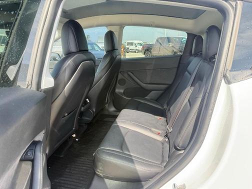 Pearl White Multi 2021 Tesla Model Y Long Range