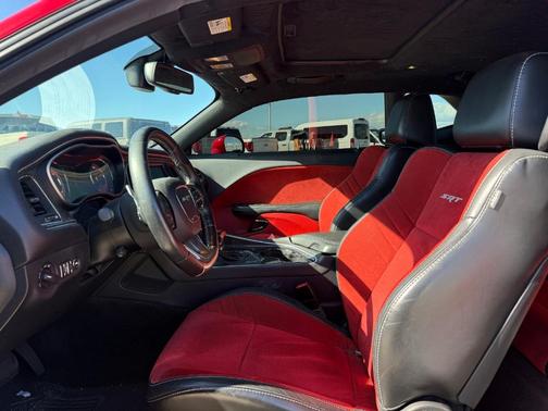 2016 Dodge Challenger SRT Hellcat