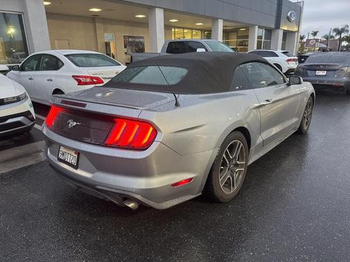 2020 Ford Mustang EcoBoost Premium