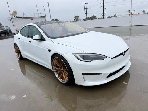 2022 Tesla Model S Plaid