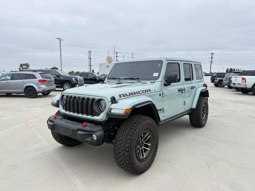 Earl Clearcoat 2024 Jeep Wrangler Rubicon