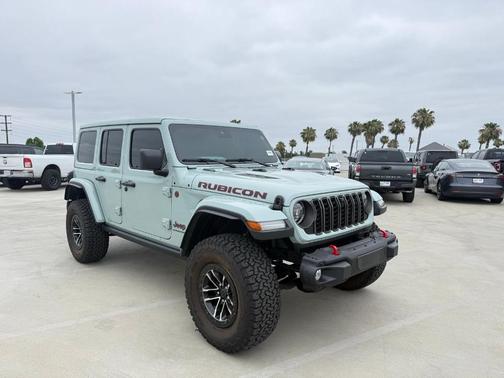 Earl Clearcoat 2024 Jeep Wrangler Rubicon