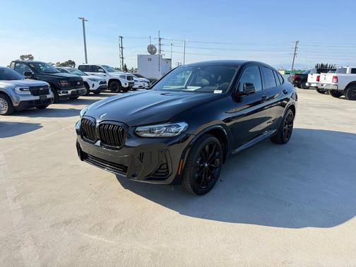 Black Sapphire Metallic 2022 BMW X4 xDrive30i