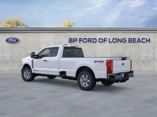 2026 Ford F-350 XLT