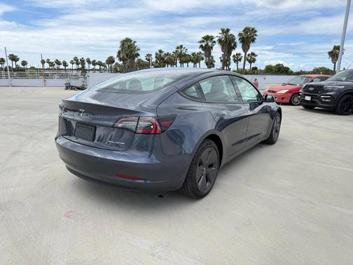 Midnight Silver Metallic 2022 Tesla Model 3 Long Range