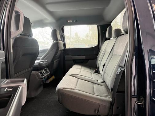 2023 Ford F-150 Lightning XLT