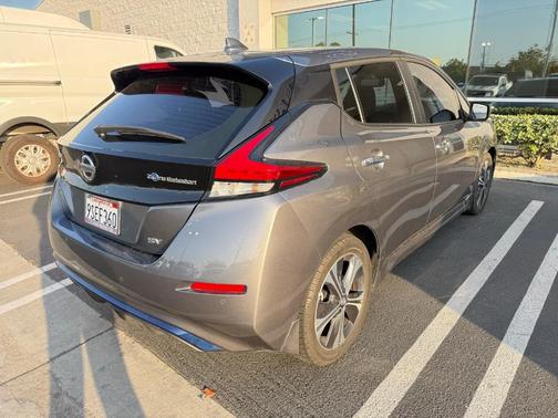 2022 Nissan Leaf SV