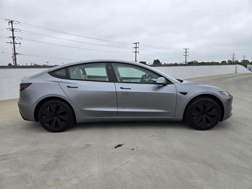 Quicksilver 2025 Tesla Model 3 Long Range