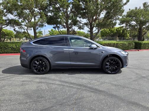 2020 Tesla Model X Long Range