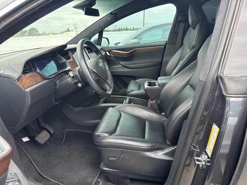 2020 Tesla Model X Long Range