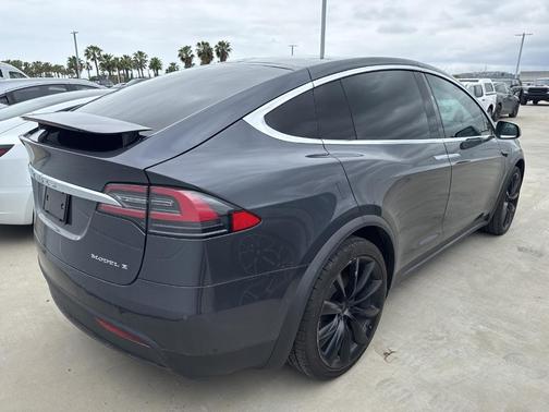 2020 Tesla Model X Long Range