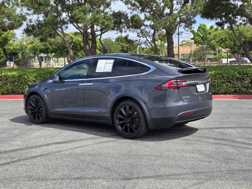2020 Tesla Model X Long Range