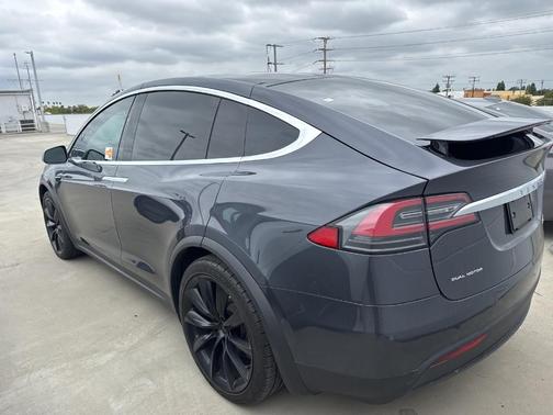 2020 Tesla Model X Long Range