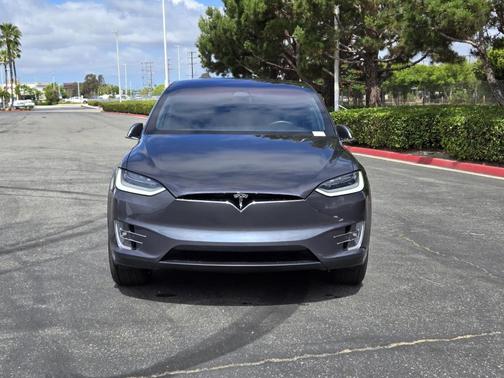 2020 Tesla Model X Long Range