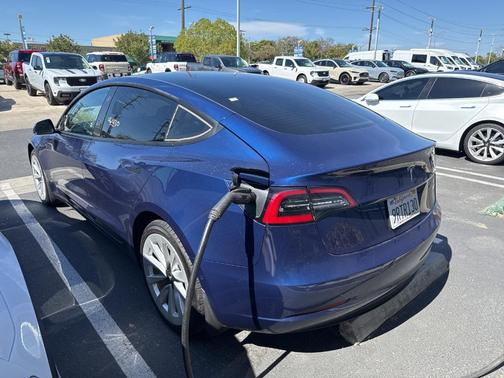 2022 Tesla Model 3 Base