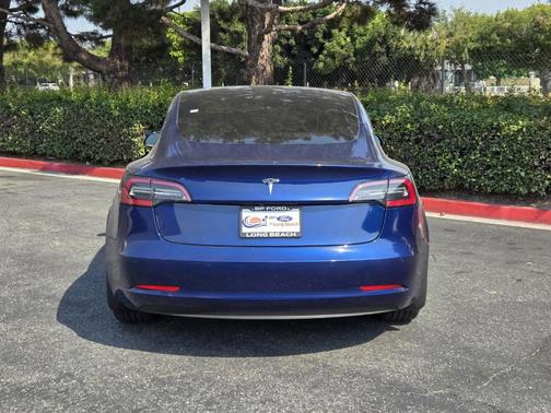 2022 Tesla Model 3 Base