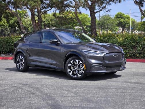 2022 Ford Mustang Mach-E Premium