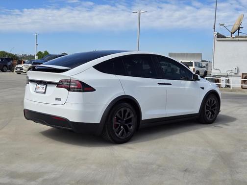 White 2023 Tesla Model X Plaid