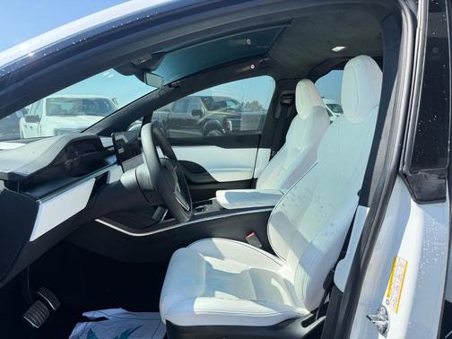 White 2023 Tesla Model X Plaid