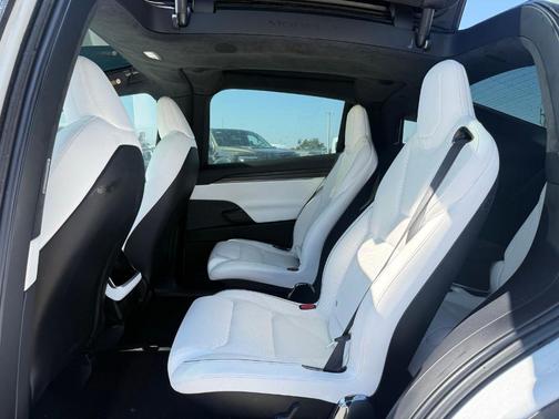 White 2023 Tesla Model X Plaid