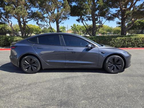 2024 Tesla Model 3 Base
