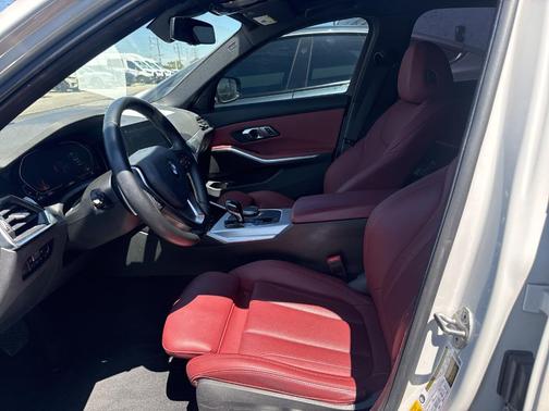 2022 BMW 330 i