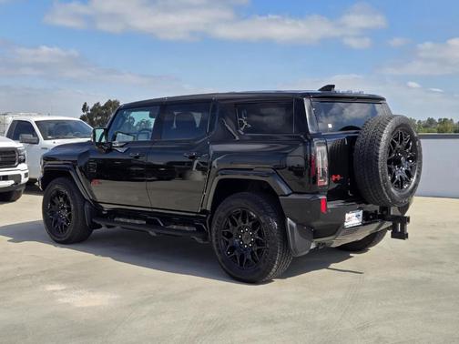 Black 2024 GMC HUMMER EV SUV 2X