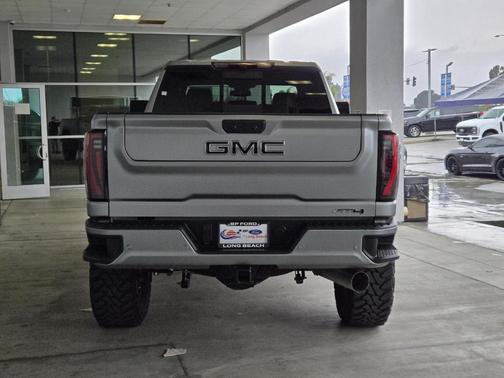 2025 GMC Sierra 2500 AT4