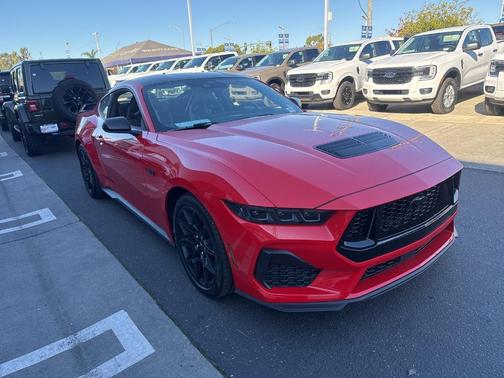 2024 Ford Mustang GT Premium