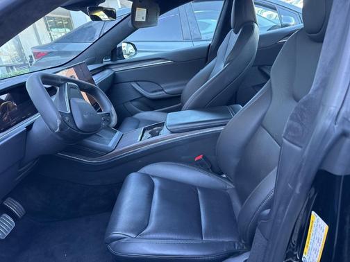 2022 Tesla Model S Base