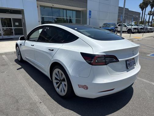 2023 Tesla Model 3 Base