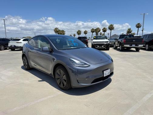 Gray 2023 Tesla Model Y Long Range
