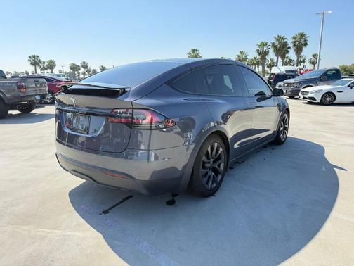 2022 Tesla Model X Base